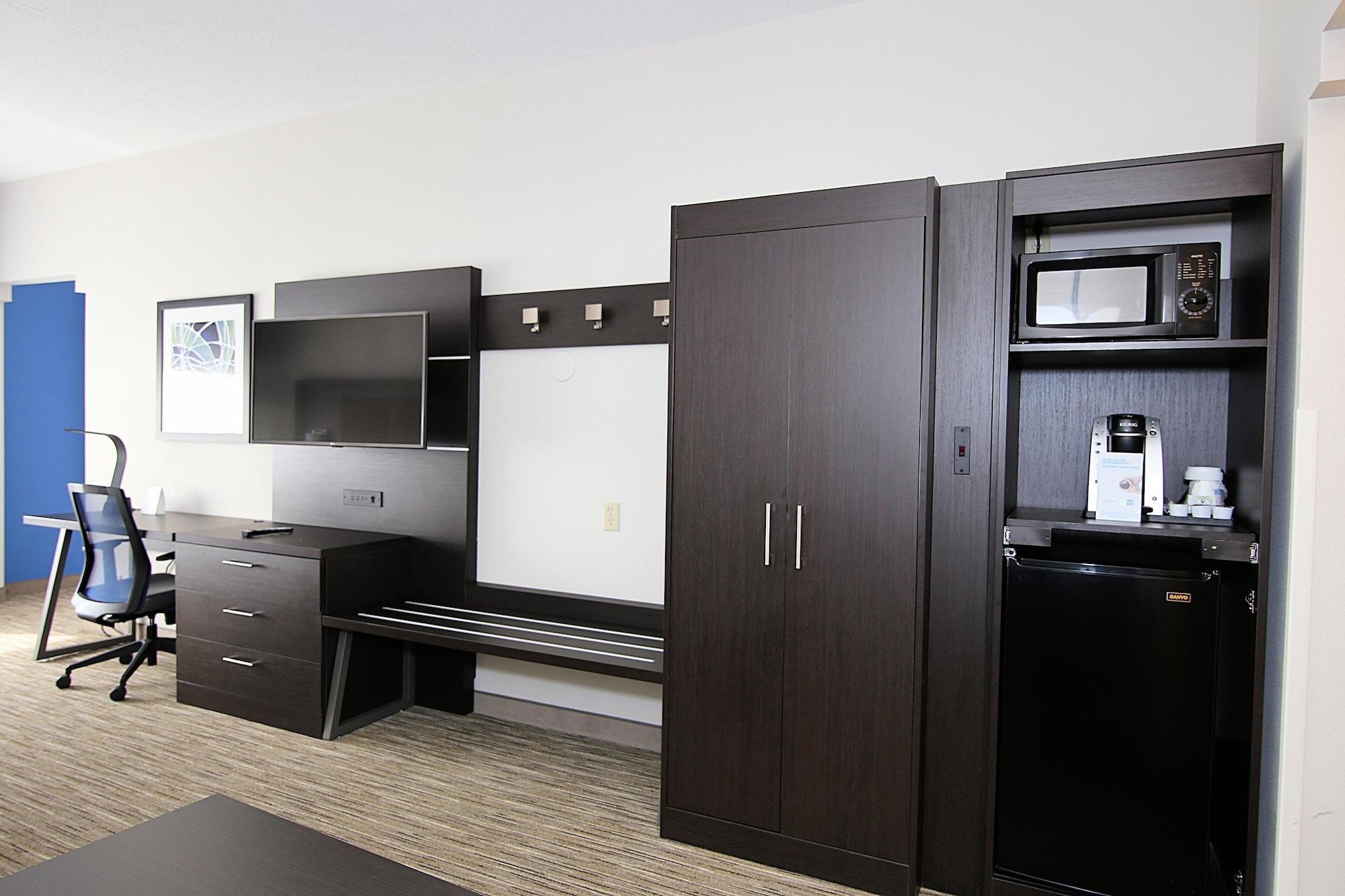 Holiday Inn Express Hotel & Suites Ashland By Ihg Exterior photo