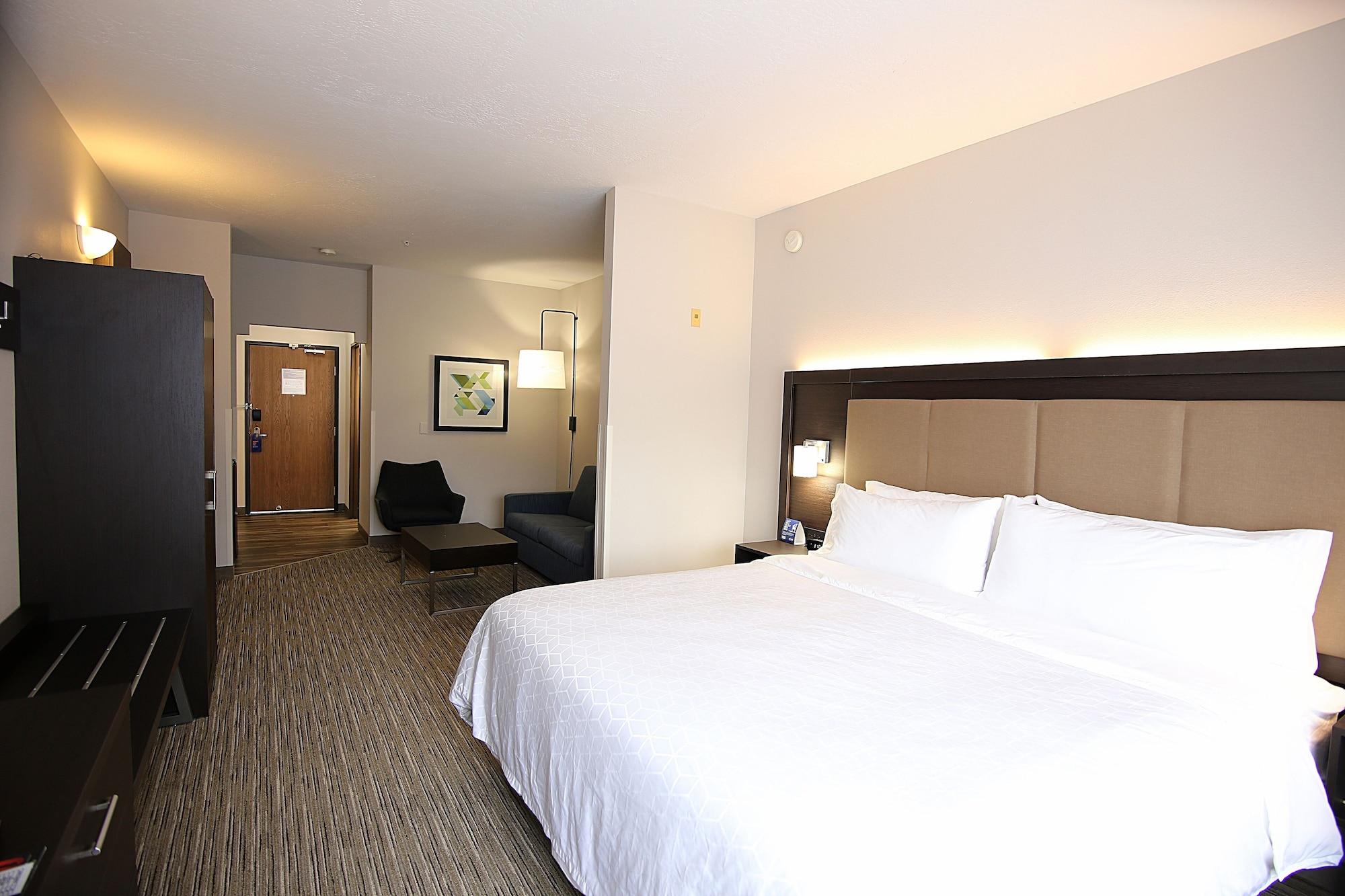 Holiday Inn Express Hotel & Suites Ashland By Ihg Exterior photo
