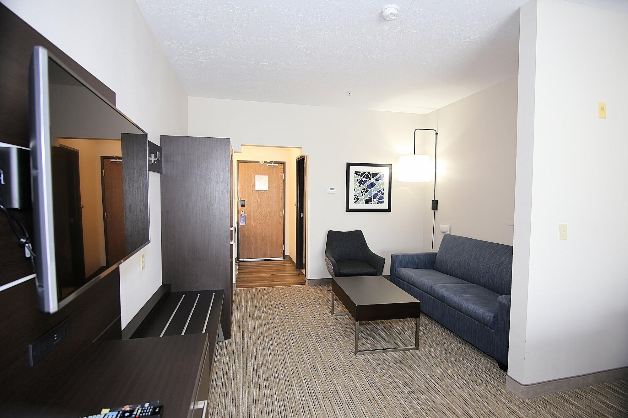 Holiday Inn Express Hotel & Suites Ashland By Ihg Exterior photo