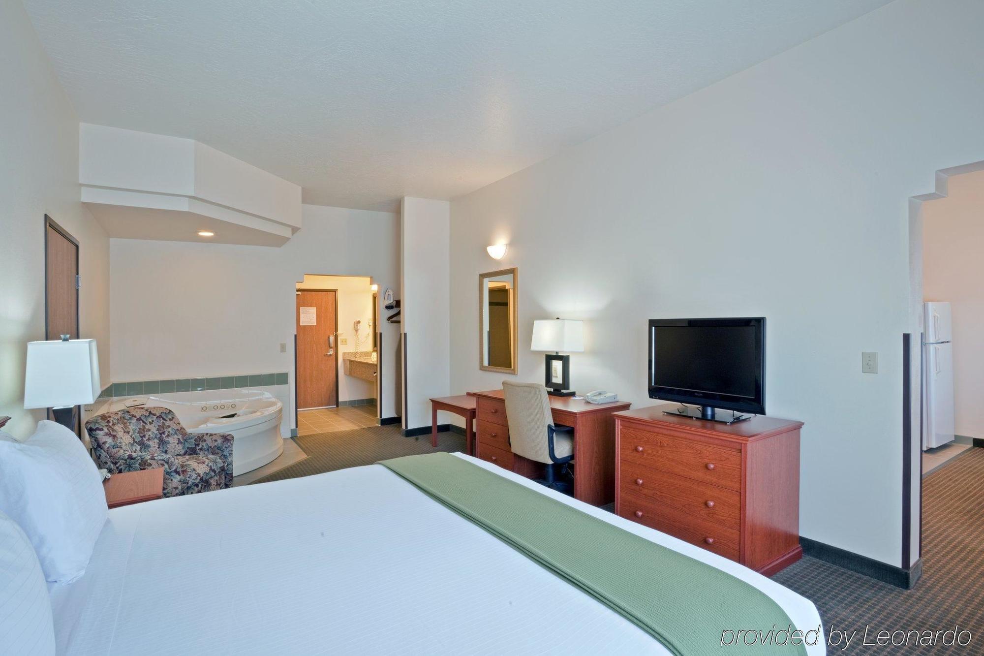 Holiday Inn Express Hotel & Suites Ashland By Ihg Room photo