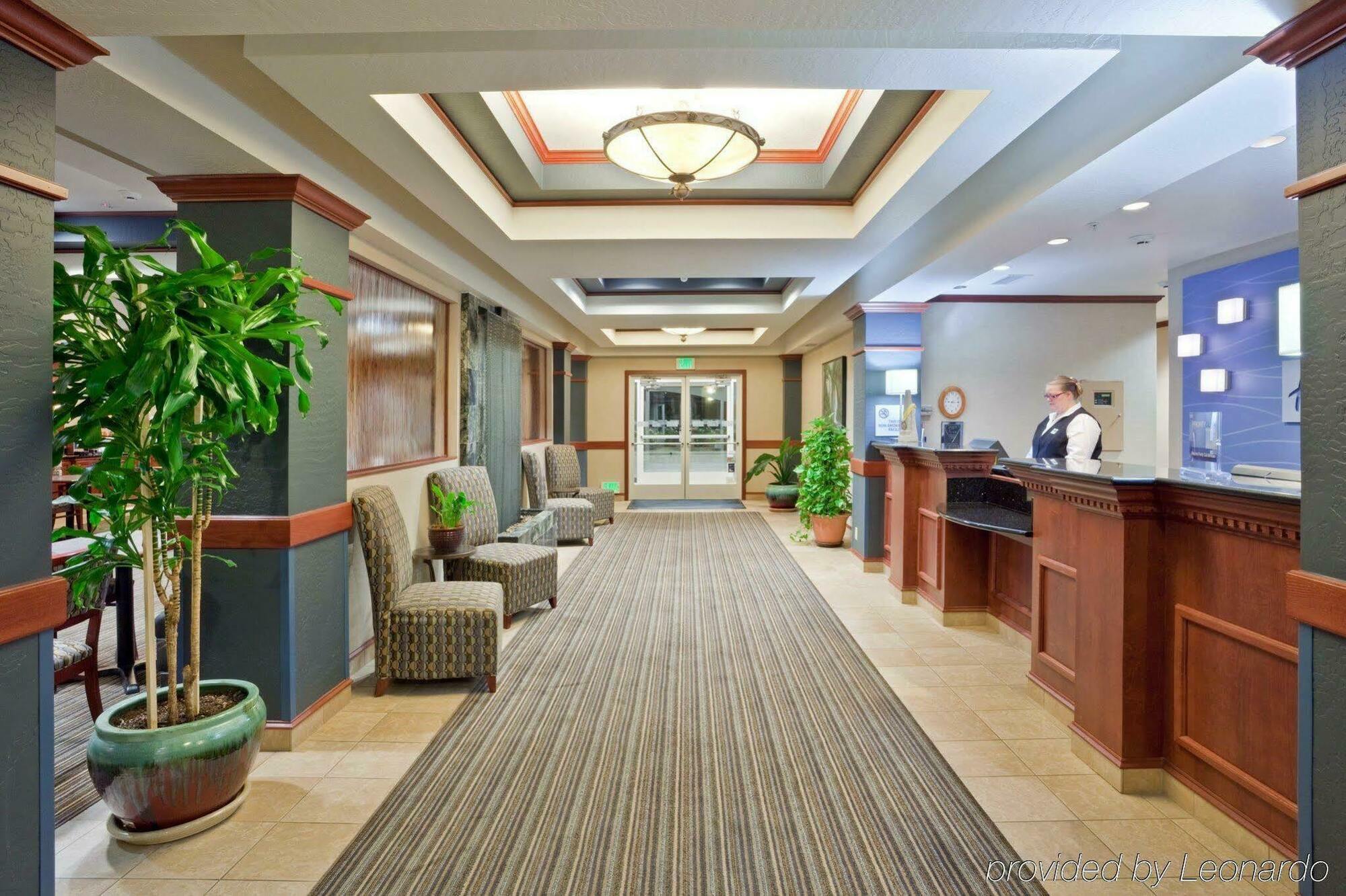 Holiday Inn Express Hotel & Suites Ashland By Ihg Exterior photo