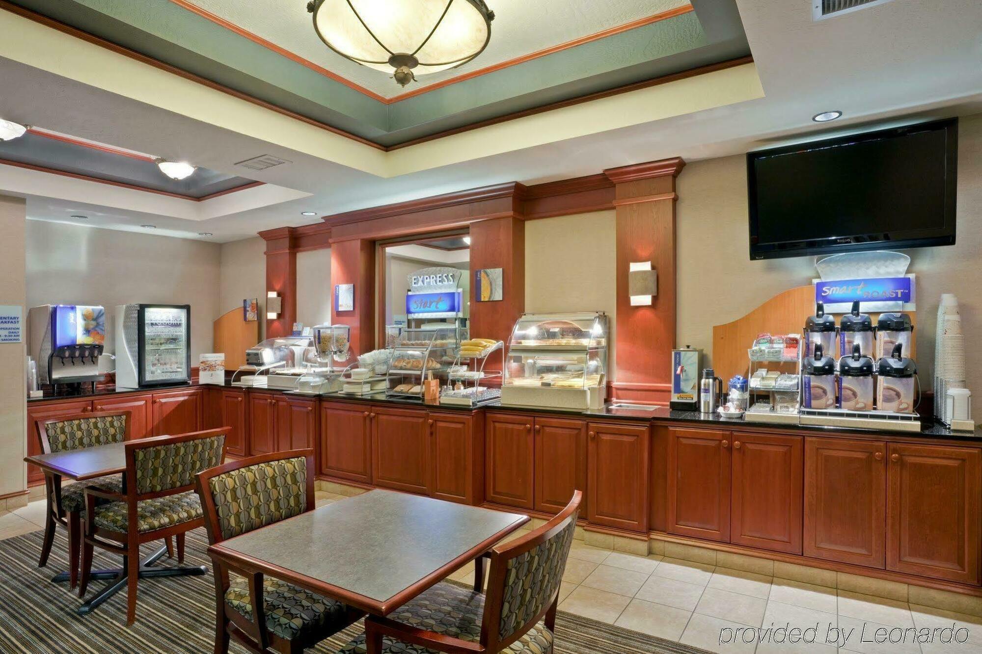 Holiday Inn Express Hotel & Suites Ashland By Ihg Exterior photo