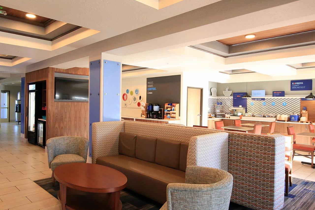 Holiday Inn Express Hotel & Suites Ashland By Ihg Exterior photo